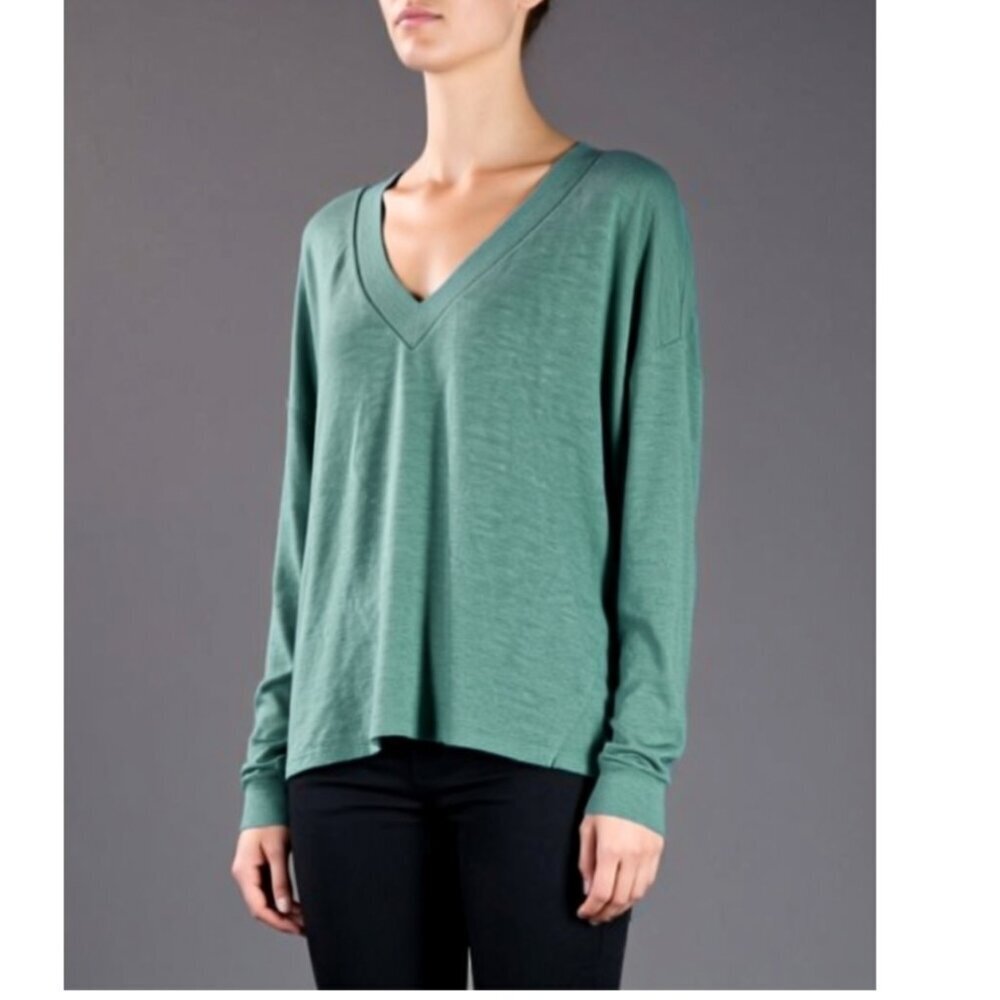 Natural Women's shirt Size Large NWT